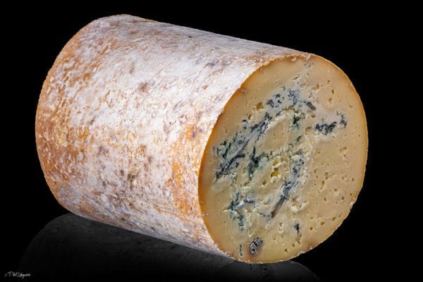 Fourme de Montbrison AOP